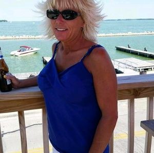 Meet your Posher, Bobbi